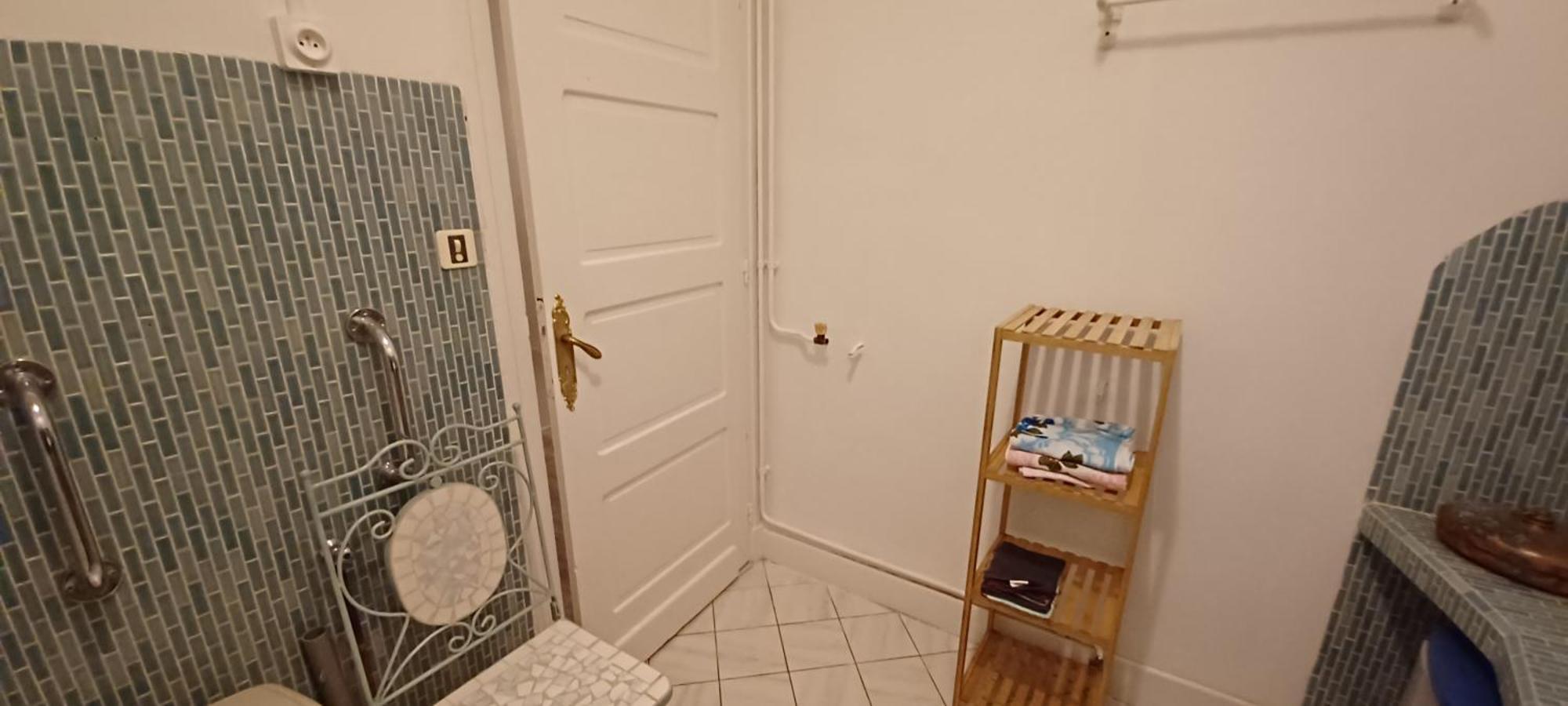 Chez Virginie - Chambre Du Bourg 루르드 외부 사진