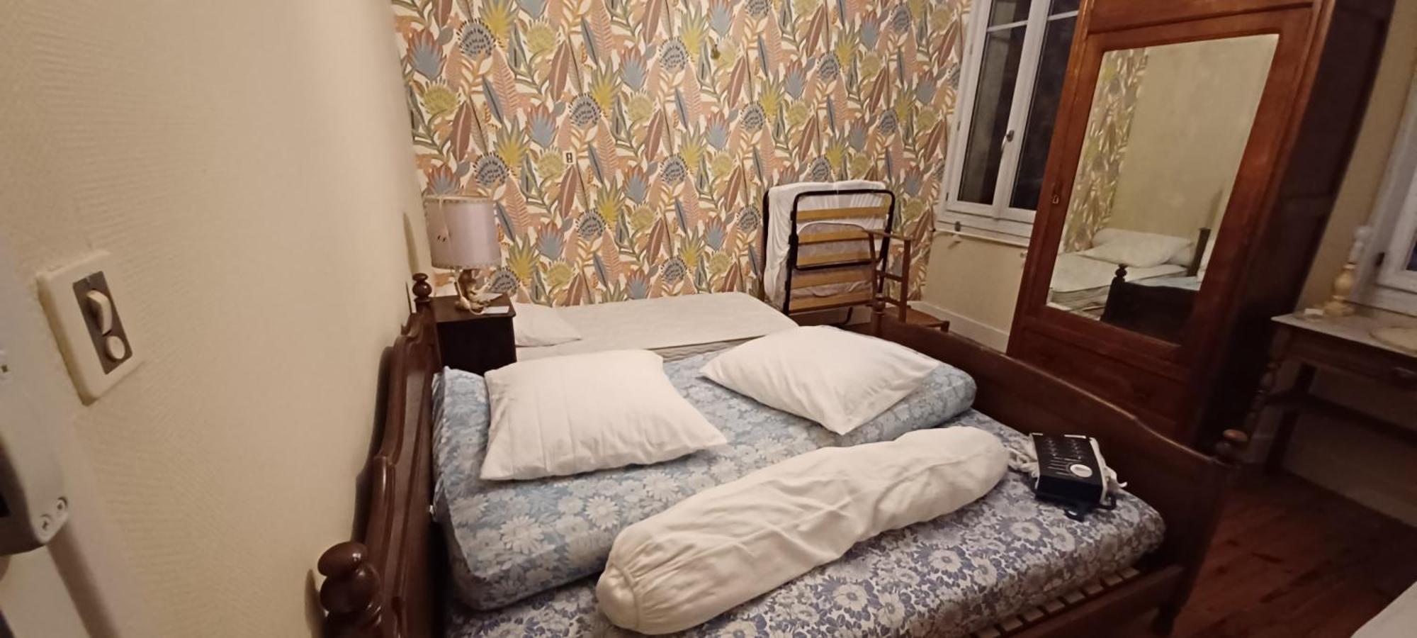 Chez Virginie - Chambre Du Bourg 루르드 외부 사진