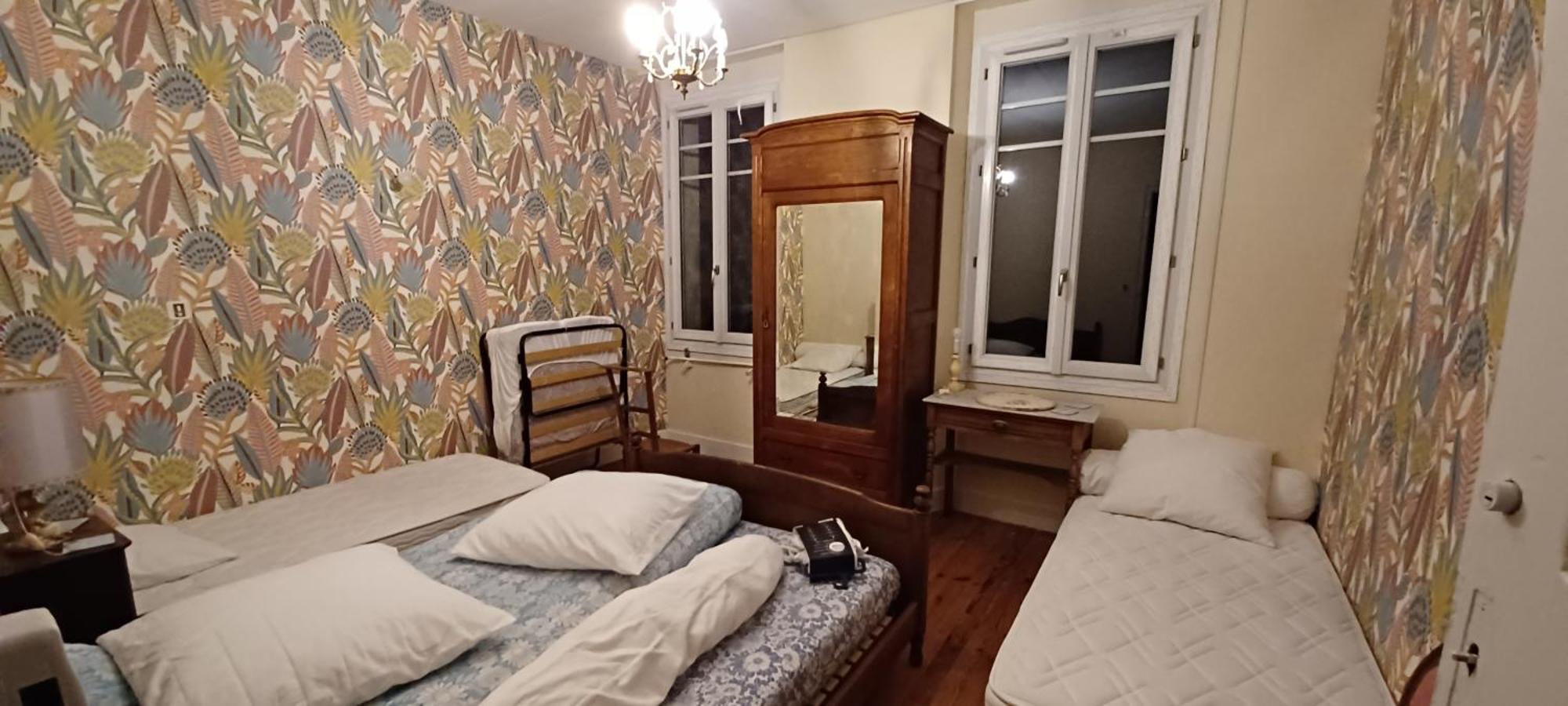 Chez Virginie - Chambre Du Bourg 루르드 외부 사진